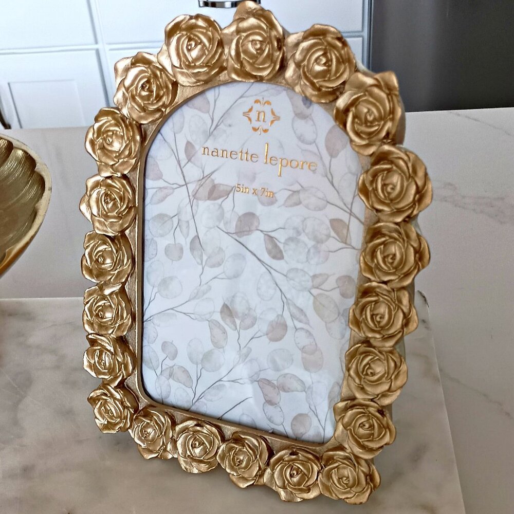 NEW! ORNATE ROSES Nanette LEPORE 5" x 7" PICTURE FRAME
